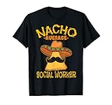 Trabajador social medio de Nacho: este divertido diseño de nacho muestra salsa de queso derretido y una tortilla con bigote y un sombrero mexicano. Perfecto para trabajadores sociales o trabajadores que hacen buenos trabajos, comunidad y servicio social. Ideal para los amantes del nacho.