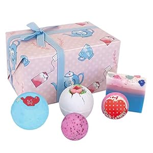 Bomb Cosmetics Tijd voor thee Handgemaakte verpakt bad en body geschenkpakket, bevat 5-delig, 480 g [Inhoud kan variëren…