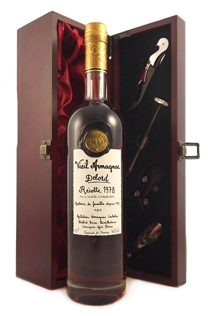 Delord Freres Bas Vintage Armagnac 1978 (70cl) in einer mit Seide ausgestatetten Geschenkbox, da zu 4 Weinaccessoires, 1 x 700ml
