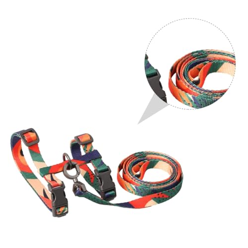 CVUTOVO 猫用型ハーネス リード付き ペット用牽引ロープ 軽量調節可能 胸当て式 防脱落設計 快適ソフトベルト チョーク防止 おしゃれ猫散歩