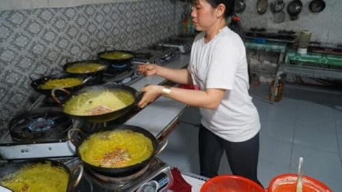 Forest vegetable pancakes on the highest mountain in the West copertina
