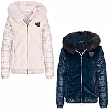 2-Wege-Reißverschluss auf der Vorderseite * Fake-Daunen-Wattierung * Taschen * Kunstfell an Kapuze und Rumpfteil * Abzeichen auf der Brust * Ärmel mit gestepptem Nylongewebe * Elastische Bündchen und Saum * Samtband entlang des Reißverschlusses innen * Kapuze mit gestepptem Nylongewebe innen