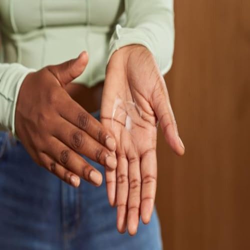 The Body Shop Strawberry Hand Cream, 30ml - Image 3