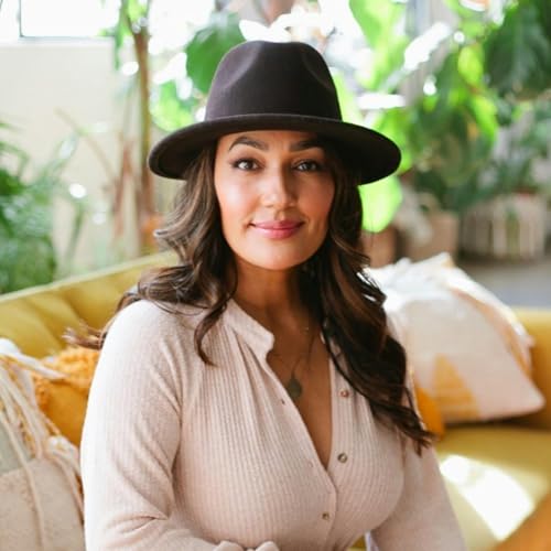 Karen Moreno Scott on Healing Through Memoir Writing Podcast Por  arte de portada