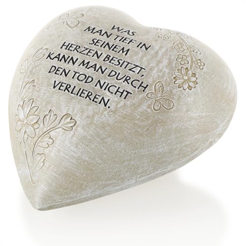 com-four® Grab-Dekoration in Herz-Form - wetterfester Grabschmuck mit Schmetterlingen - verzierter Trauerstein mit Gedenkspruch - Gedenkstein mit Aufschrift