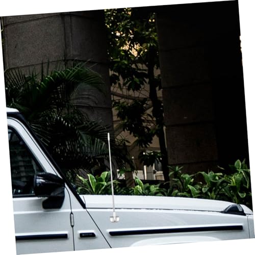 Antena de coche ajustable que soluciona los golpes en techos bajos de parking 6