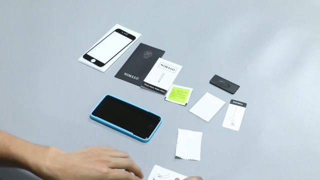 SIMフリー　iPhone 8 美品　専用ケース・ガラスフィルム付 Deff ディーフ iPhone 16 Pro用 ガラスフィルム 保護 フィルム