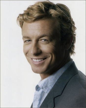 ブロマイド写真サイモン・ベイカー/海外ドラマ『ザ・メンタリスト』/満面の笑顔のパトリック・ジェーン 品