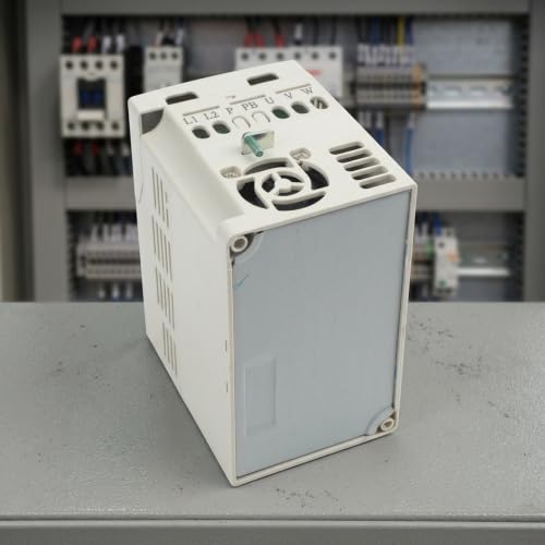 Convertidor de frecuencia 1.5 kW de 220V para solucionar la falta de luz trifásica 7