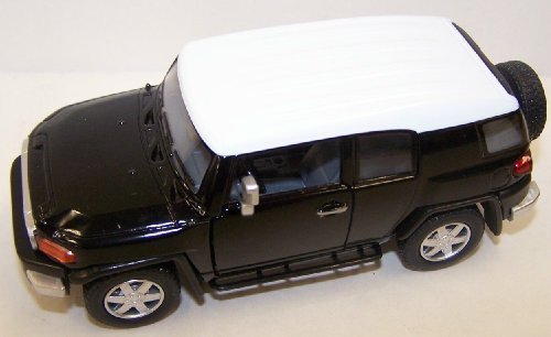 おもちゃ Kinsmart カインズマート スマート 1/36 scale スケール Diecast ダイキャスト toyota トヨタ Fj Cruiser クルーザー in Color Black レプリカ ミニチュア ミニカー 模型 車 飛行機 人形