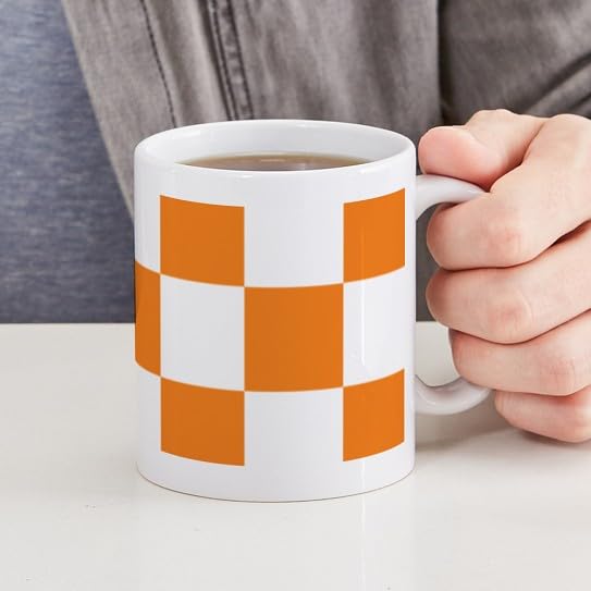Taza de cerámica 11 oz con patrón a cuadros naranja miniatura 2