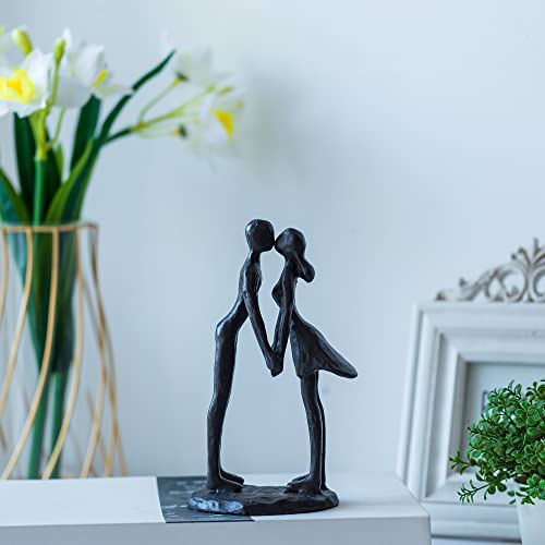 Sziqiqi Cast Iron Kissing Couple Statue Modern Decorative Figurine Romantic Sculptures Ornament, Black Metal Abstract Figure Anniversary Wedding Keepsake Gift for Her Women Girlfriend Bride Couples