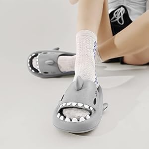 Chaussons Requin Adulte éTé Femme Homme Cloud Shark Slides Slippers, Pantoufle Requin Shark a Bout Ouvert Mignonnes Claquettes à Semelle Souple, AntidéRapantes et à SéChage Ra(Size:44-45EU,Color:bleu