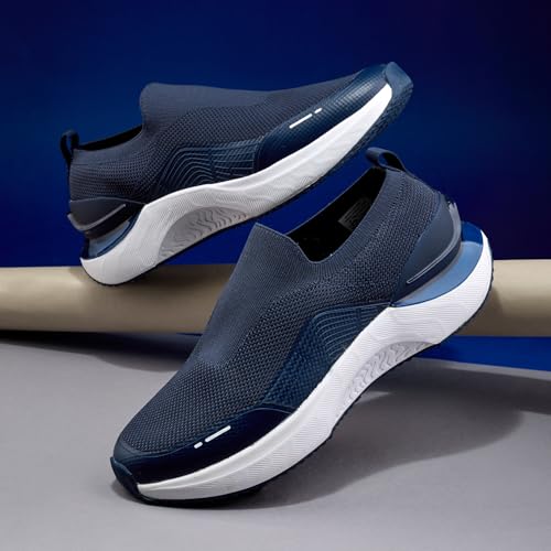 Image of Campus Men Flynn Walking Shoes