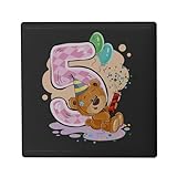 IMPRIMÉ EN FRANCE : Offrez-vous un souvenir de qualité. Chaque magnet est imprimé avec soin dans notre atelier en France. Le procédé d'impression thermique fixe les couleurs dans la céramique pour un éclat durable qui ne ternit pas à la lumière.