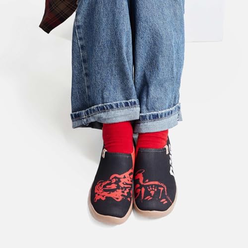 UIN Year of The Dragon Men's Travel Walking Shoes Slip On Casual Loafers 2024 Chinese Lunar New Year4