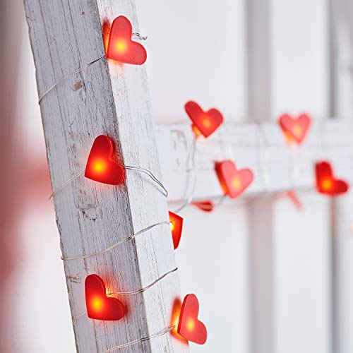 Lights4fun Love Red Heart Battery Operated Fairy String Lights 20 Warm White Micro LEDs Silver Wire with Timer 1.9m