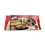 Die Rührmasse mit Vanille-Geschmack und die Kakaorührmasse des Marmorkuchens sind zufällig verstrudelt und verleihen so jedem Kuchen sein individuelles Aussehen.