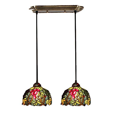 Lustre en vitrail vintage idéal pour illuminer votre salle à manger