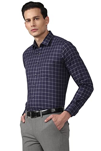 Image of Van Heusen Men's Solid Slim Fit Shirt