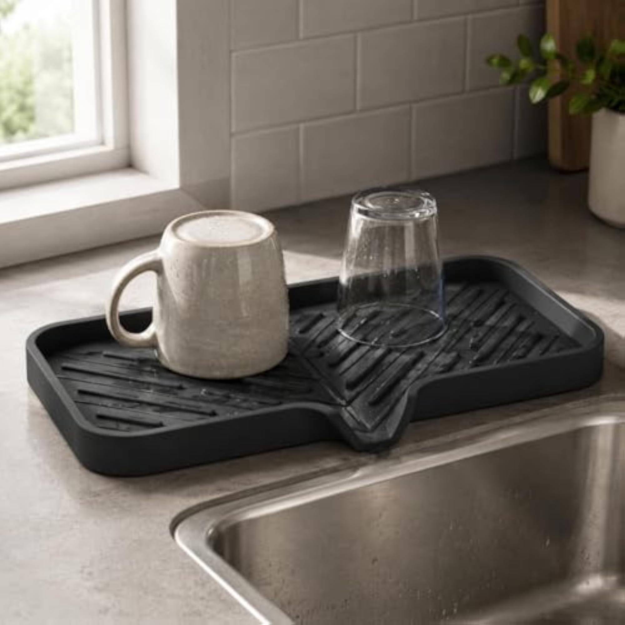 Drainage Notch Silicone Draining Mat for Kitchen Countertop, Gray