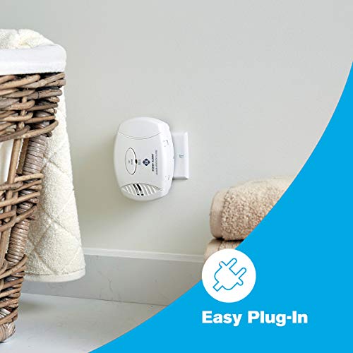 First Alert Carbon Monoxide Detector, Plug-In Alarm with Battery Backup, CO606, White, 1-Pack by First Alert - Image 3