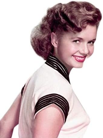 Posterazzi DAP16415 Debbie Reynolds, camisa blanca con cuello negro, impresión fotográfica, 8 x 10, multicolor