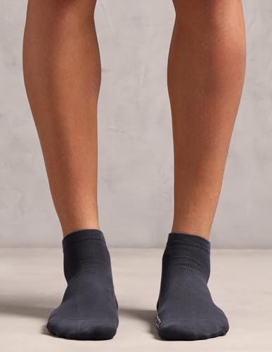 Image of U.S. POLO ASSN. Men's ES009 Cotton Stretch Ankle Length Socks - Pack Of 3