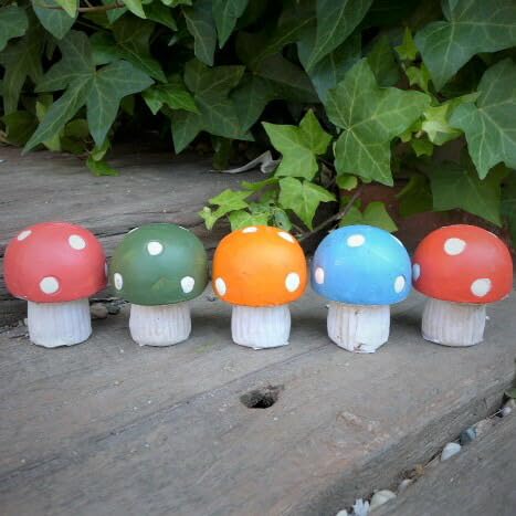 Amazon.co.jp: キノコの置物 カラフルキノコ5点セット（S）2383H