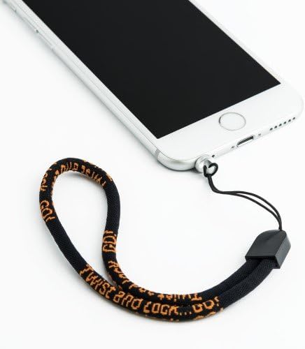 Amazon 日本正規代理店品 Pluggy Lock イヤホンジャック装着ストラップホール Pluggy Lock ストラップ付 グリーン Pl Fashion Green W Pluggy Lock 家電 カメラ