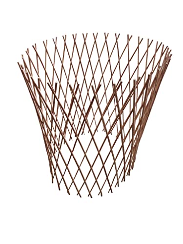 Circular Willow Lattice Fence