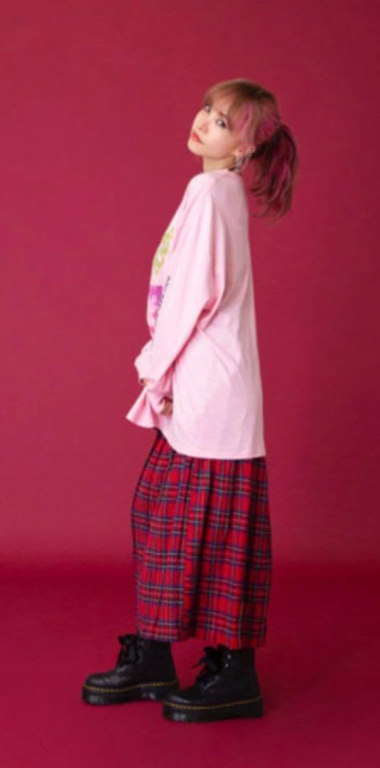 Amazon.co.jp: LiSA着用 Roy スカート 赤チェック : ファッション