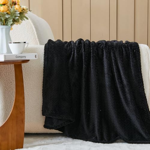 NEWCOSPLAY Fleece Leaves Pattern Twin Blanket, Black, 60"x80" by NEWCOSPLAY - Used condition - Image 3