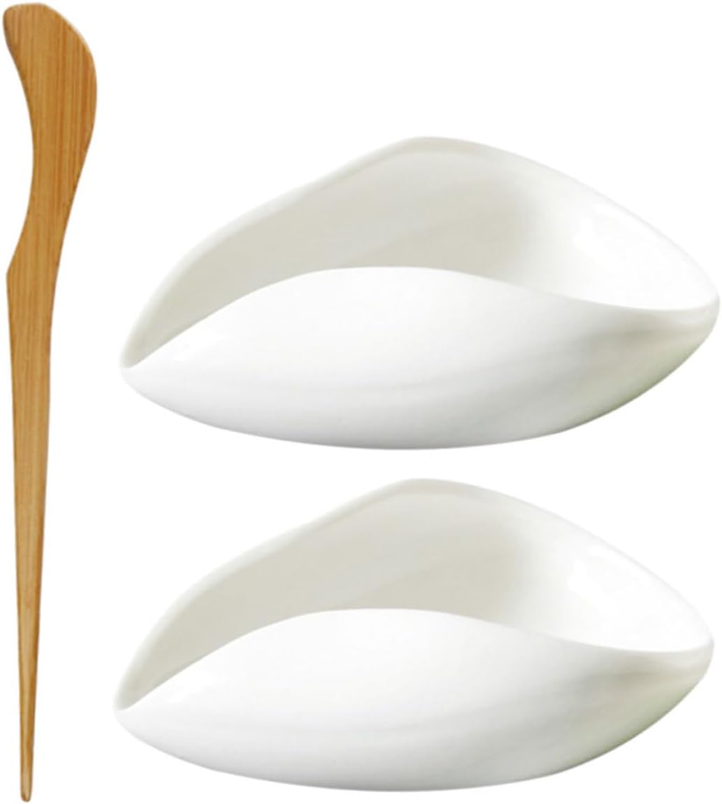 Ceramic Tea Scoop Set with Coffee Bean Display Plate Lightweight Stylish and Reusable Loose Leaf Tea Spoon for Home and Office Use Kitchen Utensil for Lovers