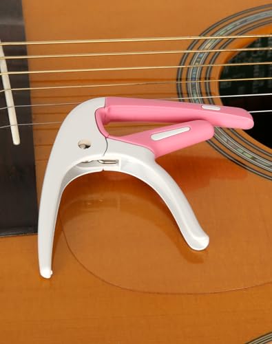 Capodastre guitare pour changer de tonalité facilement sans rayer le manche