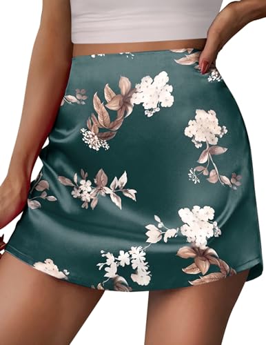 Mini jupe trapèze en satin noire idéale pour vos soirées tendances Y2k