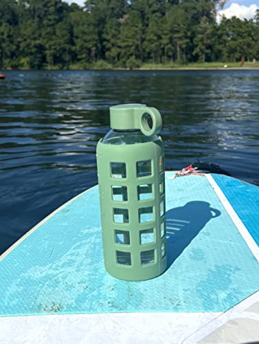 Image of purifyou 40oz / 32oz / 22oz / 12oz Borosilicate Glass Water Bottle with Time & Volume Markers, Silicone Sleeve, Stainless Steel Lid | Reusable Glass Bottle for Water & Juice (22oz Shale Green)