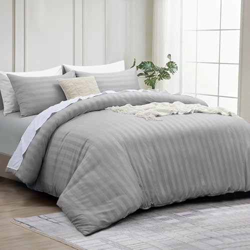 INSPIRE HOMEWARE Double Duvet set - Premium Hotel Quality Reversible Satin Stripes Duvet Cover with 2 Pillowcases, Silver Double Bedding Set - Soft Microfiber Quilt Bedding