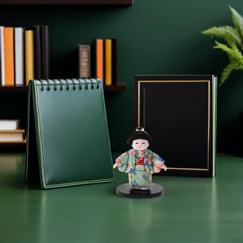 Figurines de kimono japonais pour rompre la monotonie de votre tableau de bord