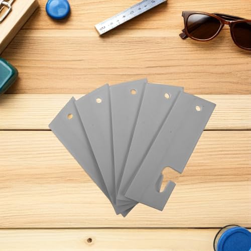 Nettoyage des vitres simplifié avec ce kit de 5 raclettes silicone