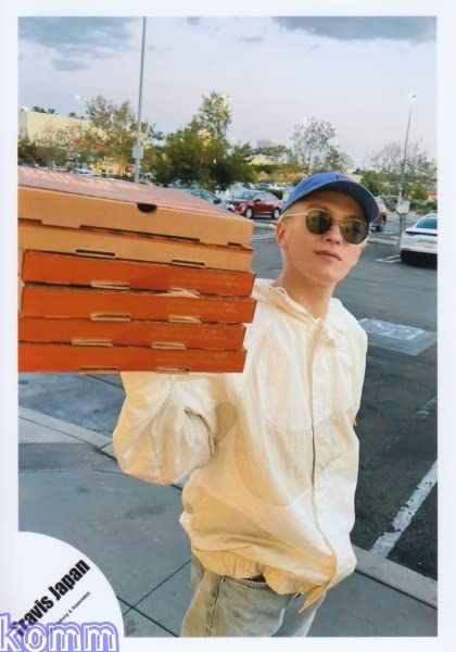 Amazon.co.jp: Travis Japan 公式 生 写真（松倉海斗）TJ00493 : おもちゃ