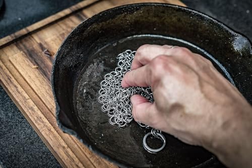 Grillfürst Ringreiniger für Dutch Oven & Gusseisen - Edelstahl Kettengeflecht 14 x 14 cm - Pfannen- & Topfreiniger für Grill, Pfanne, Wok, Gusseisen & Emaille