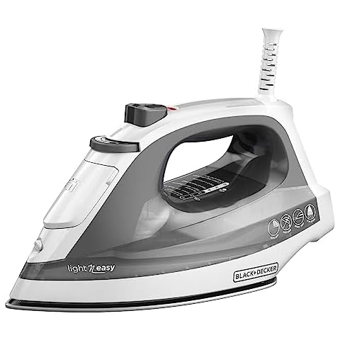 BLACK+DECKER Light ‘N Easy™ Compact Steam Iron with Stainless Steel Soleplate Cover