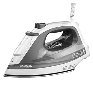 BLACK+DECKER Light ‘N Easy Compact Steam Iron, IR1020S, Stainless Steel Soleplate, Spray Mist, Anti-Drip, Auto Shutoff