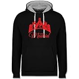Verziert mit lustigen Sprüchen, einem lässigen Motiv oder einem schönen Print, wird der Kapuzenpulli zum liebsten Kuschelpulli neben der ganzen anderen Kleidung und den Outfits im Kleiderschrank