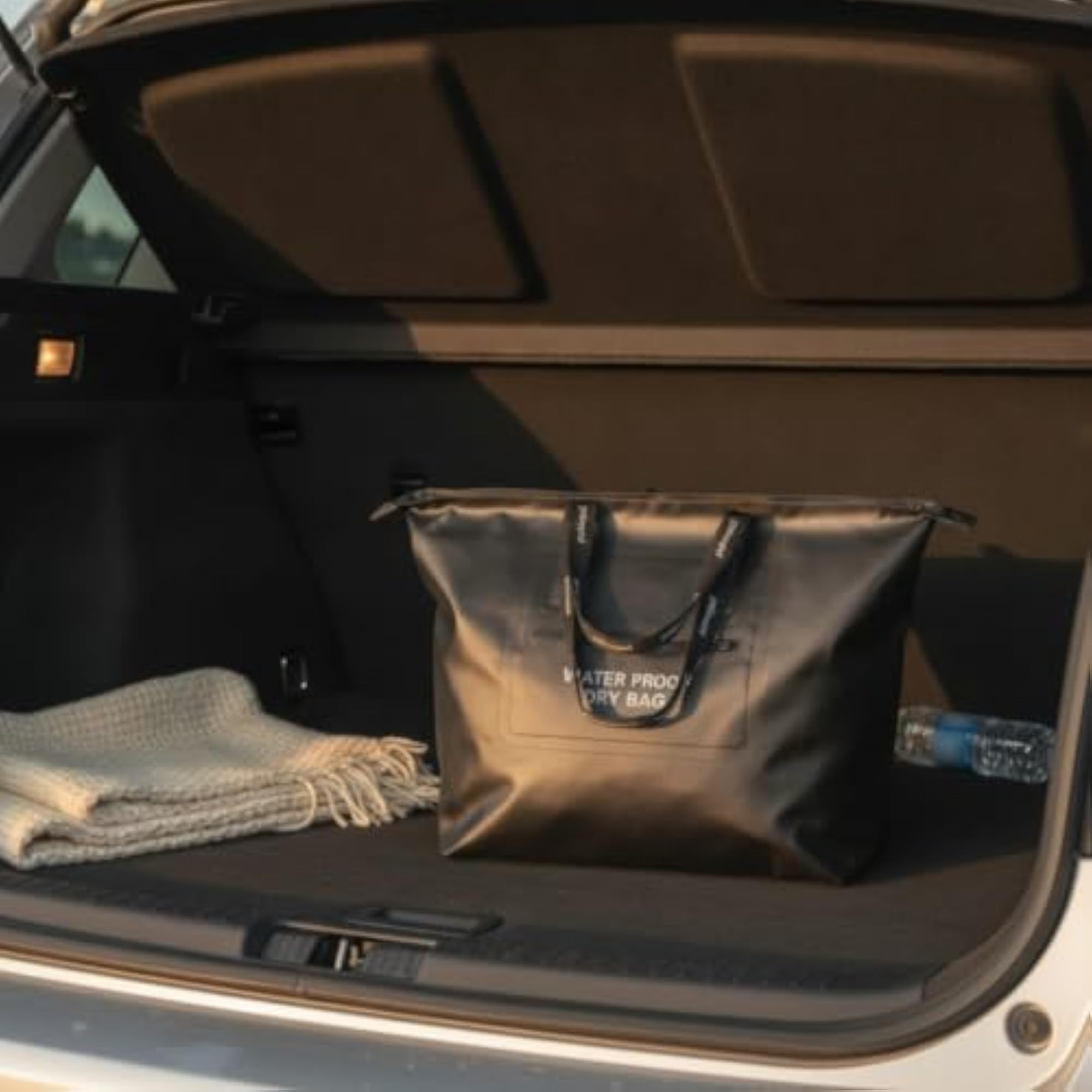 Waterproof Tote Bag with Zipper Pocket, Quick-Drying