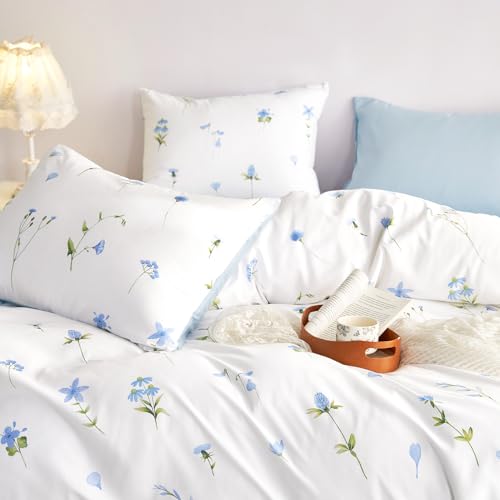 Image of Wake In Cloud - Floral Comforter Set, Cottagecore Cute Aesthetic Watercolor Tiny Flowers and Leaves, Soft Lightweight Bedding for Women Teen Girls, 3 Pieces, Blue, Full Size