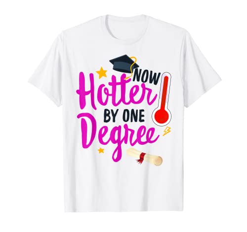Clase de 2022 Un grado más caliente Día de graduación Master Grad Camiseta