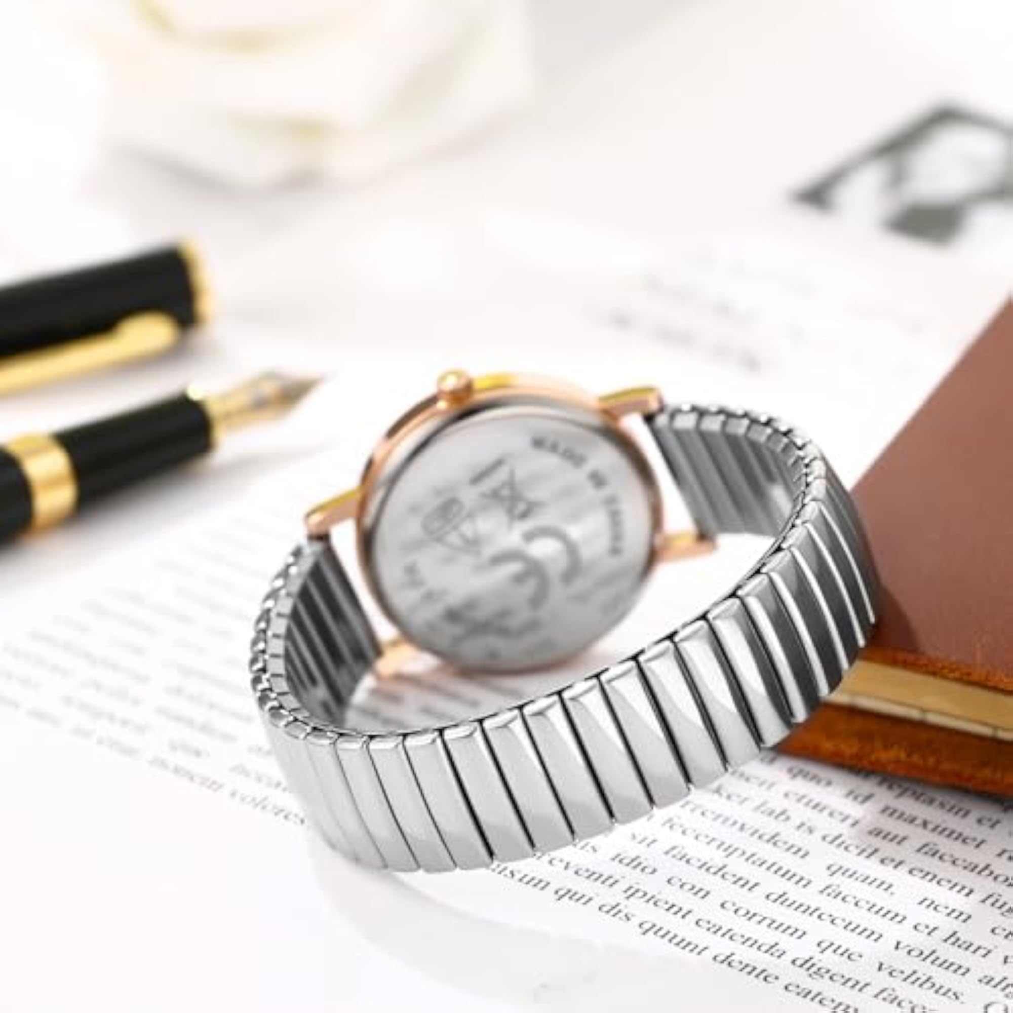 Women's Colorful Stretch Band Analog Quartz Watch