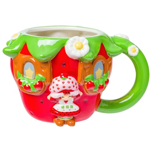 Silver Buffalo Strawberry Shortcake Vintage Cake Ceramic 3D Sculpted Mug,